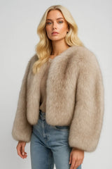 아이코닉 스트리트 패션 위크 럭셔리 브랜드 가디언트 크롭