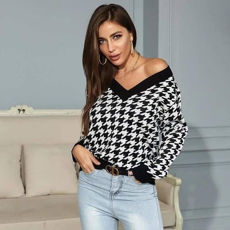 Women Long-Sleeved Houndstooth Jacquard V-Neck Base Knitted-Black-3